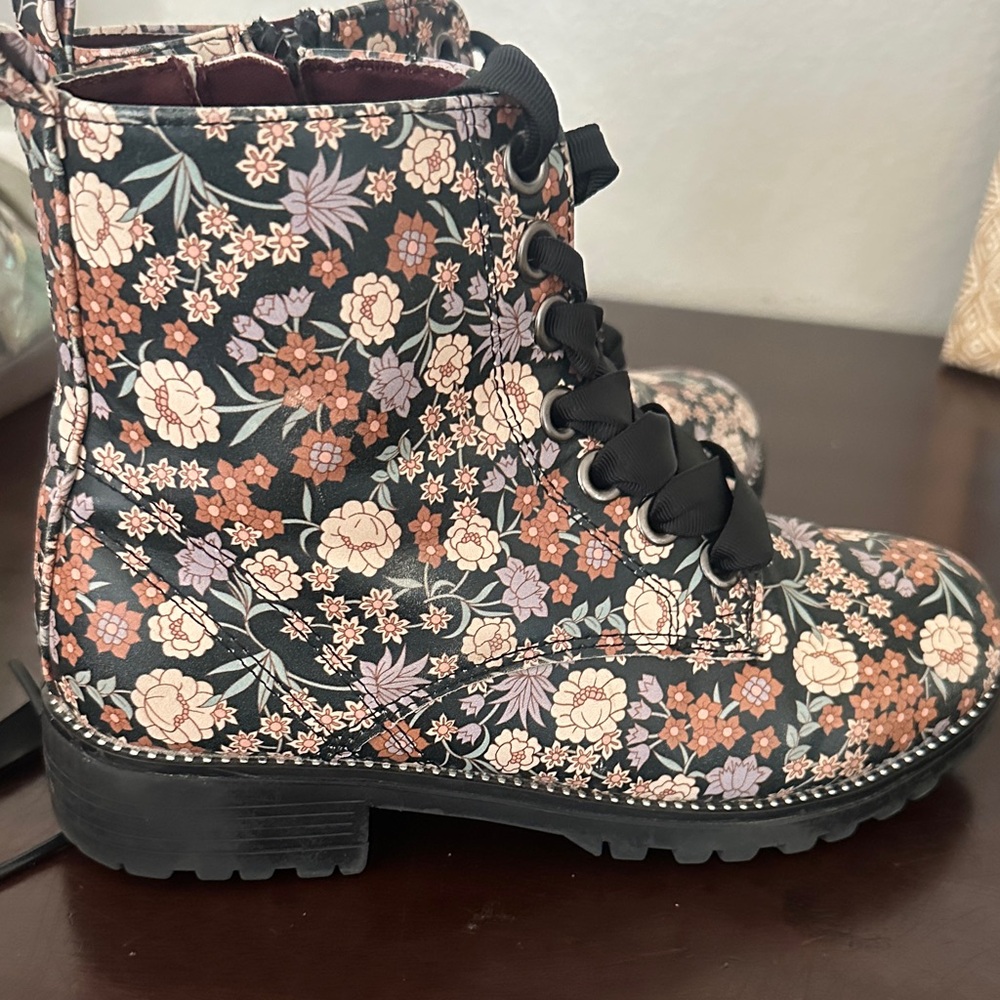 Self Esteem Floral Black Lace-Up Kids Boots
